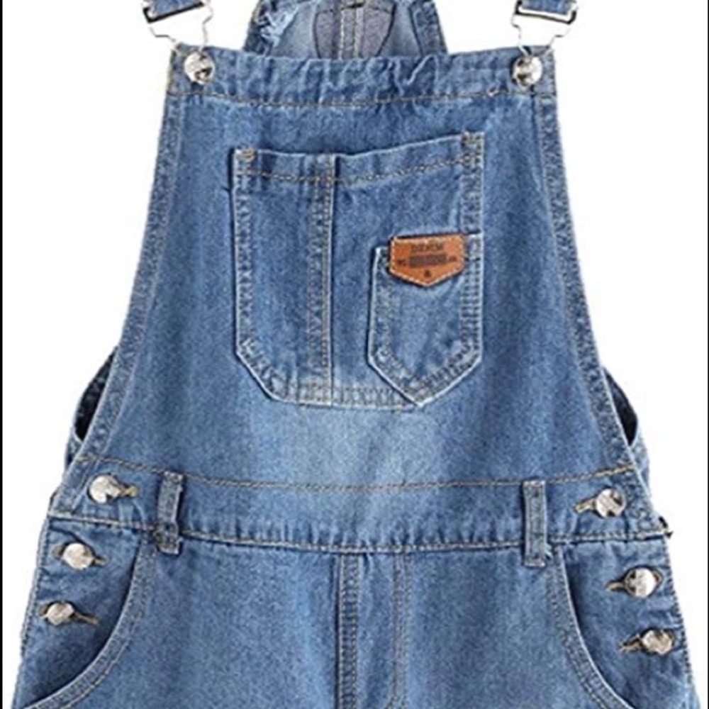 Overall shorts